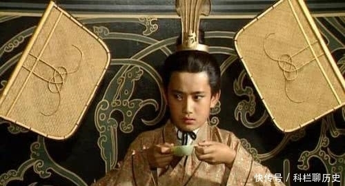 东吴|东吴三次拥立皇帝,一次皇帝死,一次群臣死