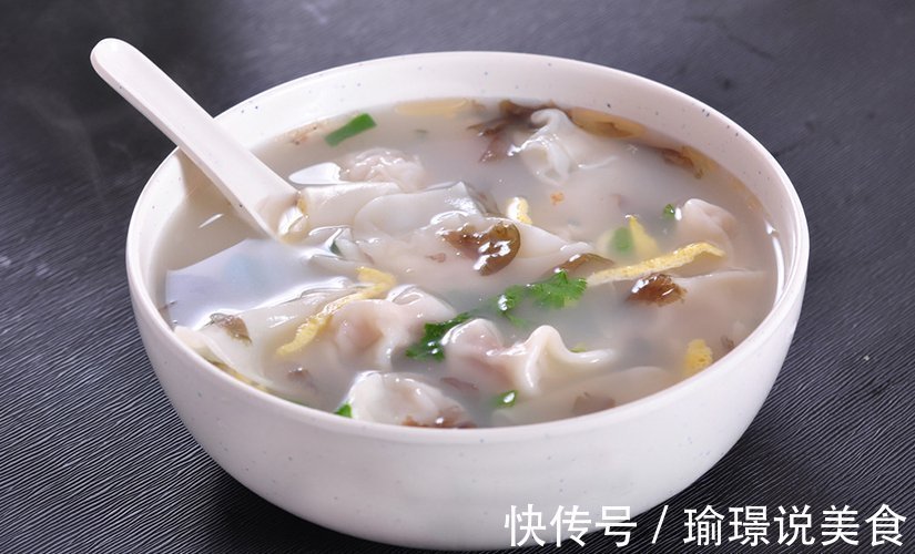 媳妇把早餐换个花样,十分钟就做好,一碗下肚热乎又开胃,特好吃