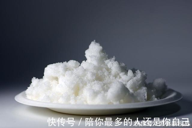 雌激素|四种食物,堪称“催老剂”,女性若管不住嘴,老得快也怪不得别人