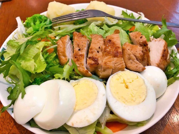 苦菊|晚餐坚持这样吃,既能填饱肚子,又不会长胖,让你轻松拥有小蛮腰