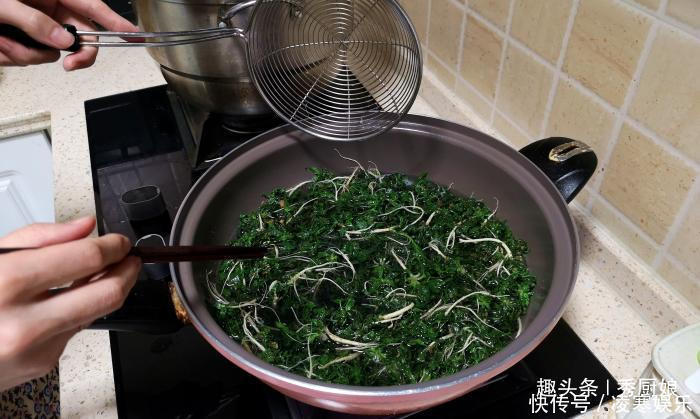  冬天要多吃此菜，5毛钱1斤，钙是鸡蛋的8倍，用来包饺子吃特香