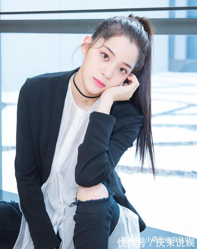 发色 不管多大年纪的女人,这4种发型尽量少弄,不仅像大妈还伤发