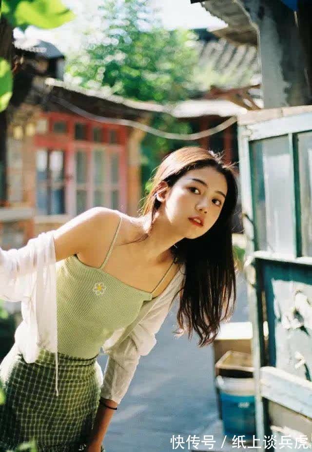 丑态|女人老不老,不能只看年龄,下半身若无4个丑态,恭喜还年轻