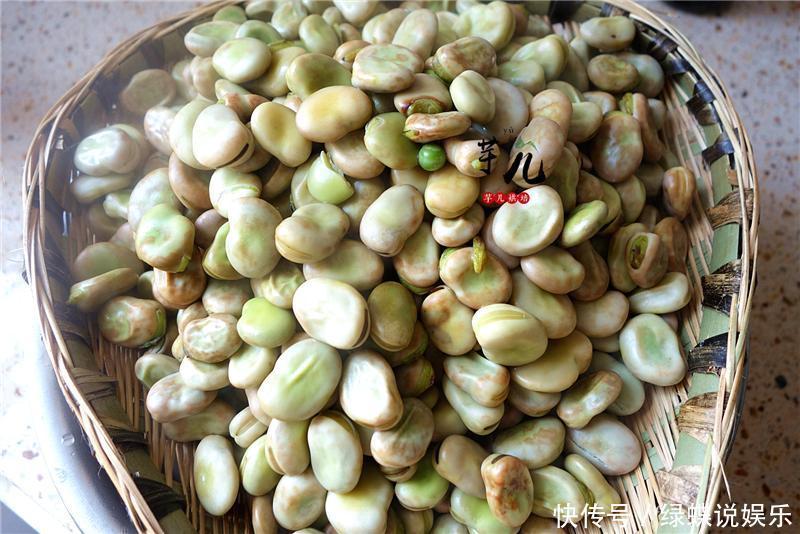 小葱|蚕豆最好吃的做法，简单美味，外酥内嫩，下饭更下酒！家人吃不够