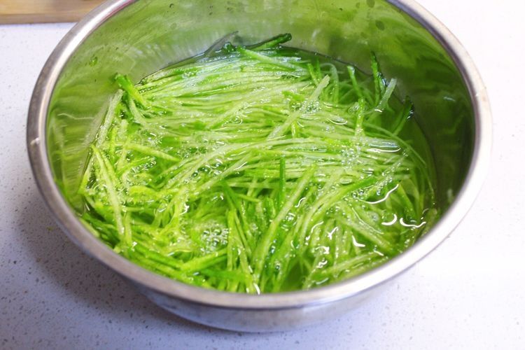 扇贝加萝卜,鲜上加鲜的靓汤,天冷喝一碗,暖身暖胃