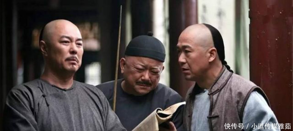 乾隆皇帝在即将退位的除夕夜,写下一首伤感的诗,通篇充满了忧愁