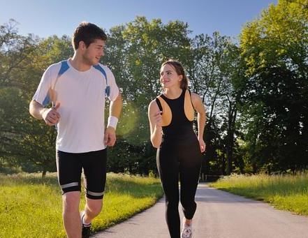 跑步|每天坚持跑步1小时，一段时间后，身体会发生这些变化