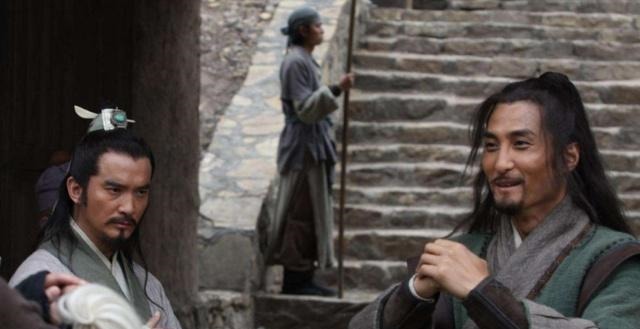 武功@林冲武功盖世,为何愿意屈居于五虎上将第二位原因原来是这个!