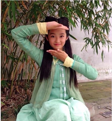 版本的程英|各版程英张可颐很符合原著的气质,还有一位被赞酷似王祖贤