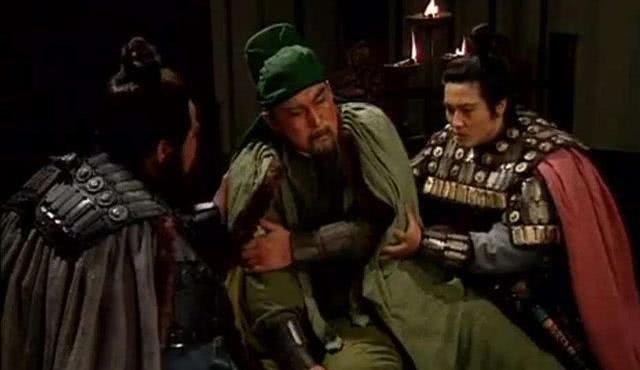 大哭|是谁对刘备如此重要?此人死后,刘备大哭:孔明误我!