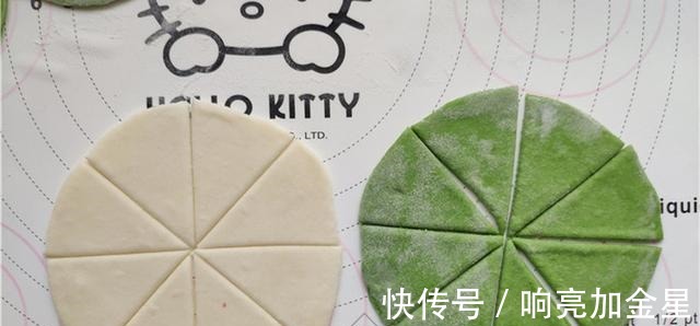 晒晒我家早餐,又香又软营养充足,网友花卷也能怎么惊艳!