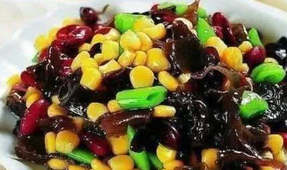 冬病夏治|女性想要身体好,推荐常吃3种食物,排毒养颜,提高免疫力