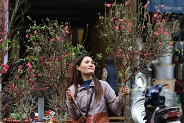 中年|这个年夜饭吃粽子的国家,居然还有人属猫?