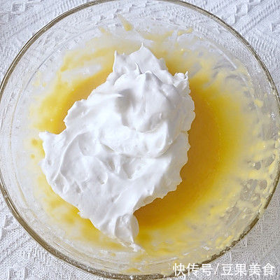 新手零失败戚风蛋糕做法,不开裂不塌陷