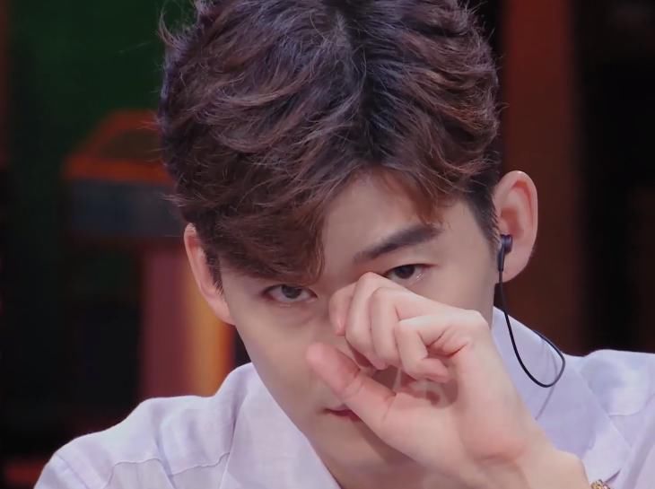  深情|《心动的信号》告白，陈延迪深情表白却被拒，有谁注意张翰的反应