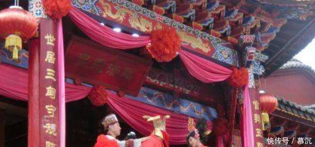 大臣出上联招女婿,无一人对出,结果这个乞丐对出,娶走两媳妇