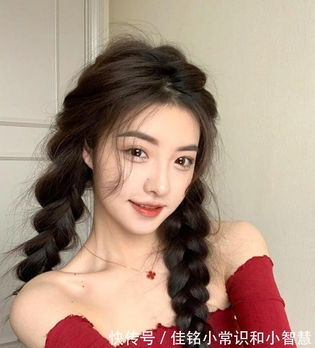 麻花辫 发型也是挑人的,选对发型很重要,这些日常百搭的发型不要错过!