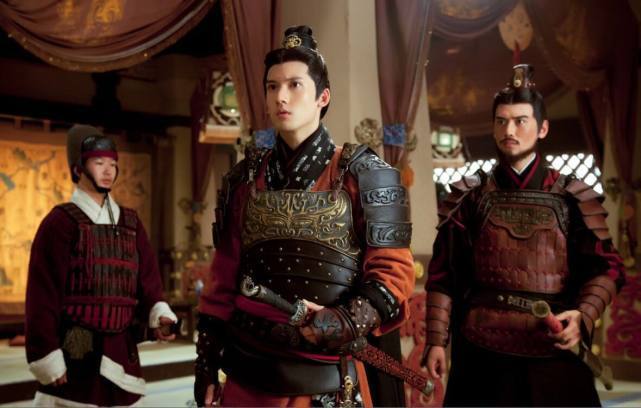 恒王|晴雯为何拼死补雀金裘？姽婳将军林四娘，暗示黛玉和宝钗生死搏杀