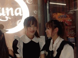 |搞笑GIF：哈哈，妹子我是来看比赛的，不是来笑你的哈