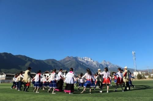 全国唯一！丽江这所300年老校有个神奇的兴趣班……