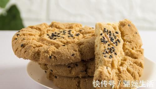 搅拌均匀|想吃桃酥不用买，学会这个配方做法，做的比买的好吃，做法很简单