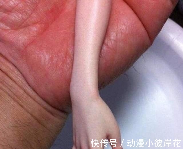 雷姆|手办逼真算什么,让胸口能游泳的等身雕塑告诉你,实用才是王道