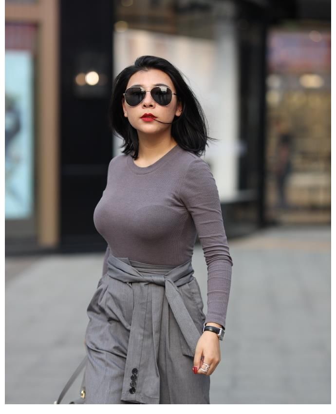 西装裤 针织衫搭配西装裤，时髦又有魅力，轻松打造“女强人”形象！