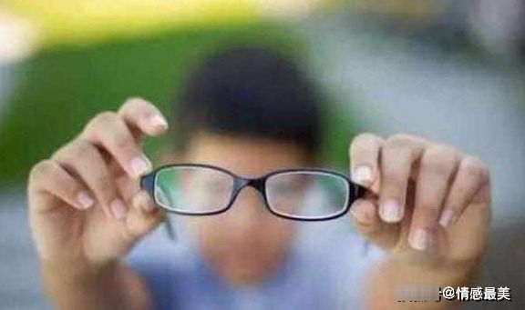 视力|让近视来的晚一些,保护宝宝视力,从这个阶段就要开始