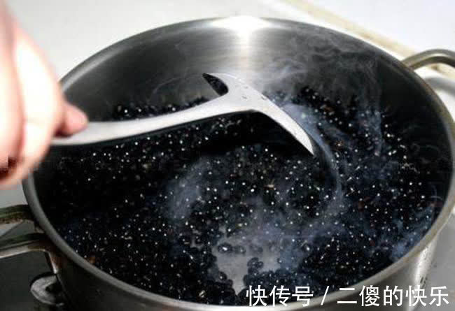 黑豆|长寿原来如此简单，一个好吃又好用的长寿古方，堪比“冬虫夏草”