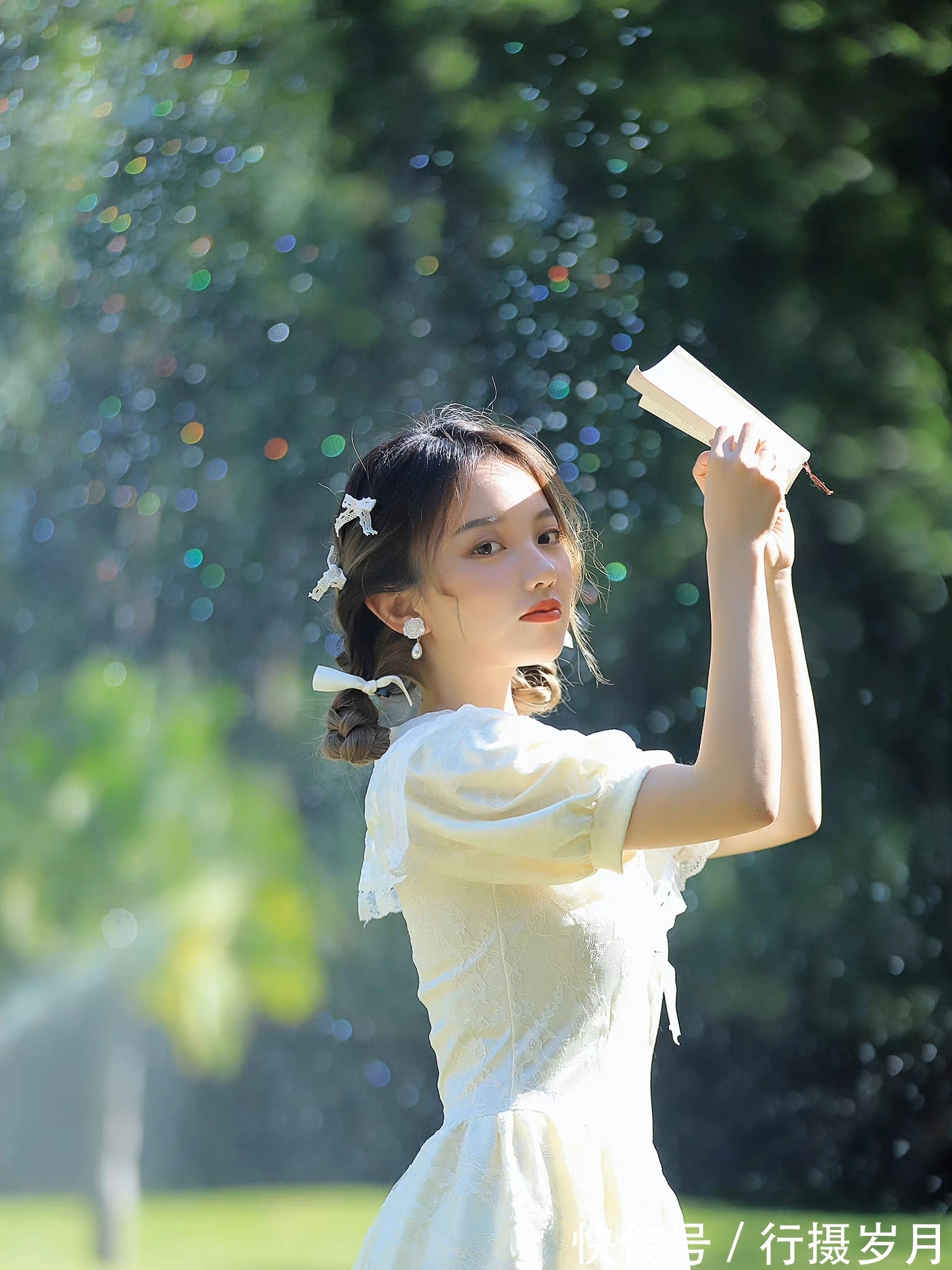 野花$若你在,执你的手,舞清风盈袖,弄花香满衣