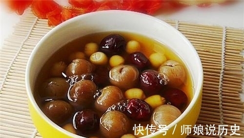 莲子|天冷,聪明的女人用不着化妆,每天喝碗它,素颜出门也能很美