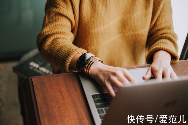 监控|用一只自动移动鼠标，就能拿回打工人的「厕所自由」？