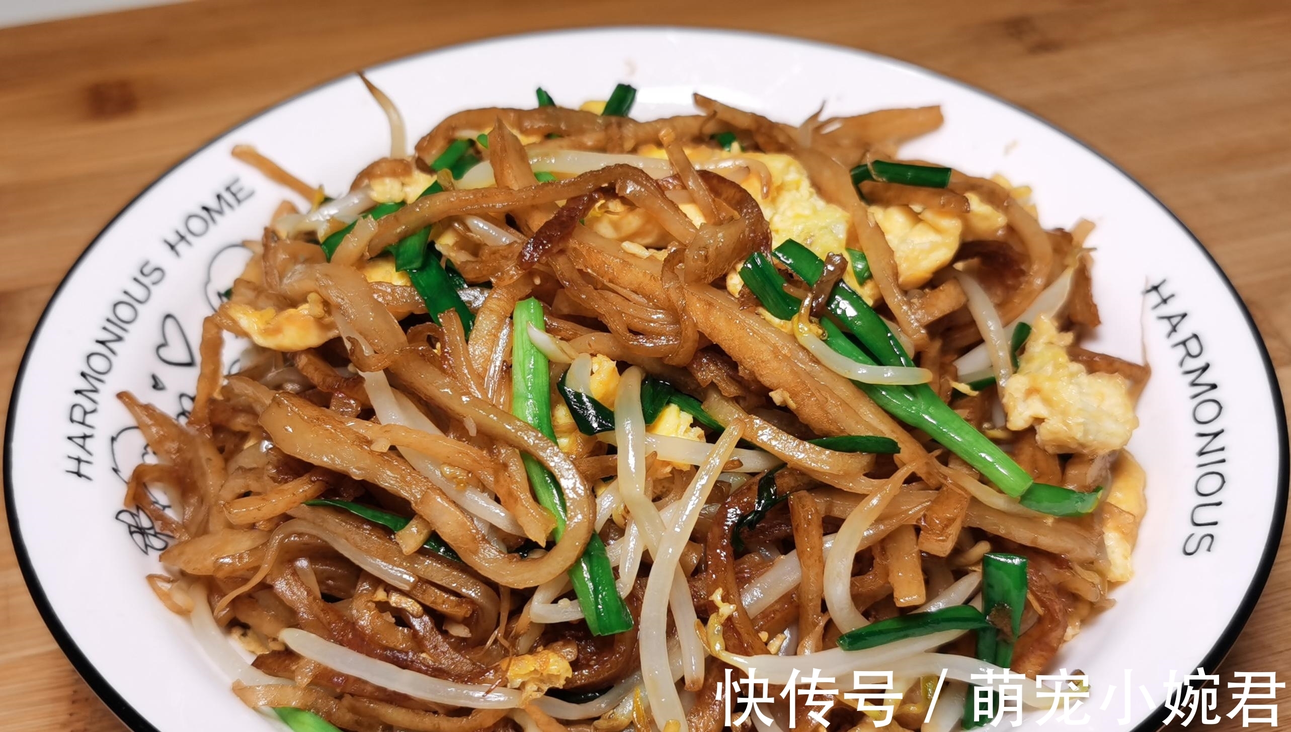 绿豆芽|下班回家吃什么？推荐6道美食，不用另外炒菜，随手一做就上桌