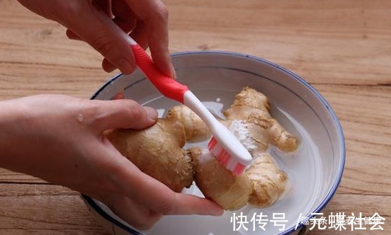 手脚冰凉|醋泡姜这样吃，坚持半个月，搞定脸色蜡黄、气虚无力、手脚冰凉！