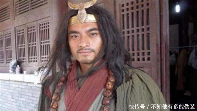 卢俊义!林冲跟鲁智深还有武松,这三个人谁能十个回合打败李逵!