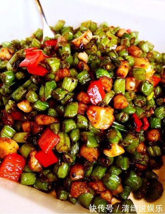 简简单单的几道家常菜，味道非常的鲜美，让家人好吃到爆