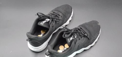 异味|不管鞋子有多臭,只需撒一把,几分钟去除鞋臭味,早学早受益