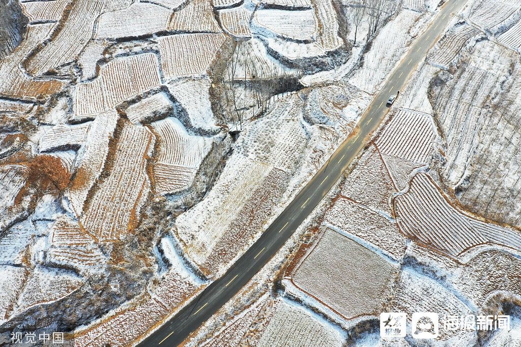 梯田|临沂：雪后梯田与山峰相映成趣