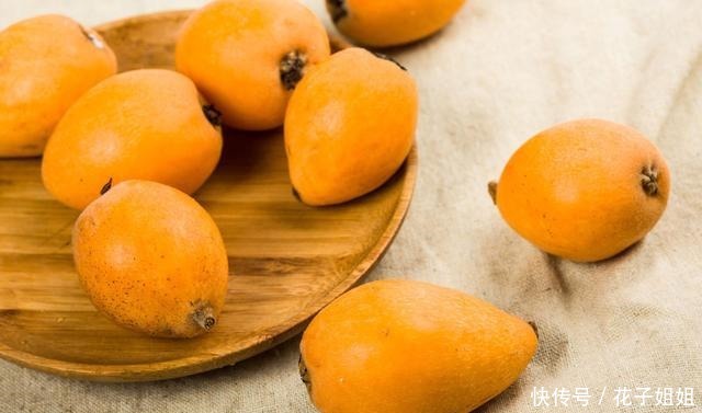  枇杷中|冬天不妨多给孩子吃此果，有助于改善视力，值得分享