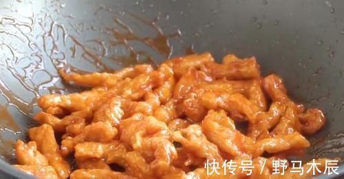 糖醋料汁|鸡胸肉别炒着吃，试试这个做法，外酥里软，酸甜可口，全家都爱吃