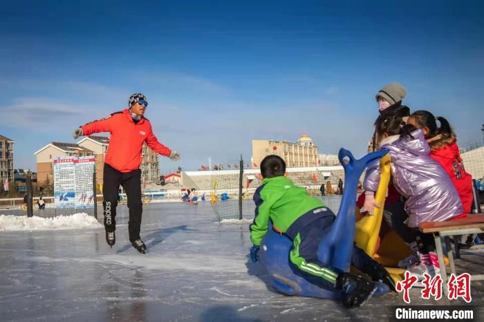 贾宏伟|非遗、冰雪：草原都市“中国年”