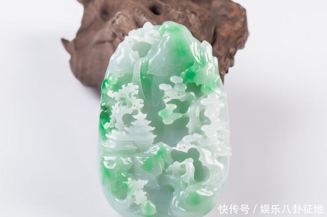 常见|翡翠最常见的镂空雕刻工艺你了解吗