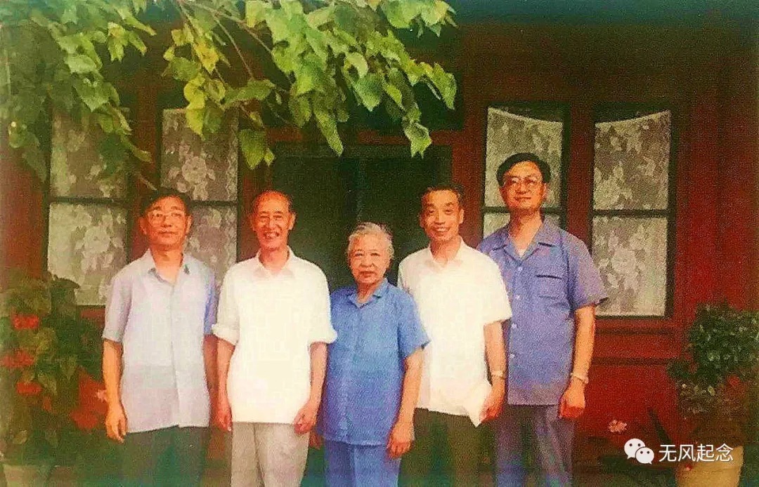 中国历史!数学交白卷,作文只写28个字,却被破格录取,3年后成著名作家