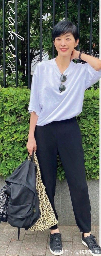 长裤|简单自然的夏日街拍,不复杂不花哨,四十岁女人穿也能美出新高度