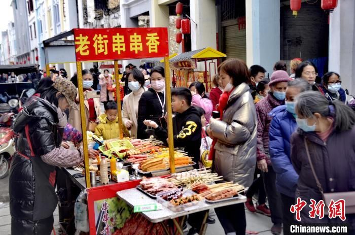 钦州|广西钦州老街的新年“味”