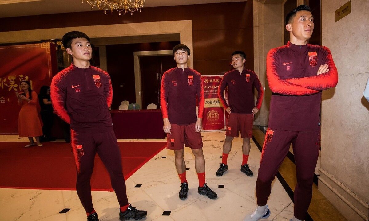 李行|打脸李铁!李霄鹏首期国足名单出炉,武汉队4将均榜上无名