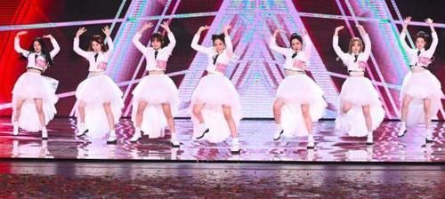 创造营徐艺洋卡第八未出道令人意难平,刘些宁下台后哭到崩溃,艺些cp拆伙