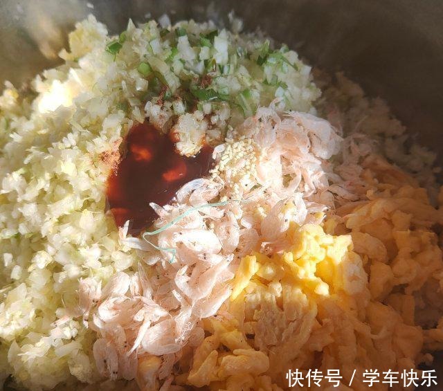 白菜素水饺,味道鲜美可口!