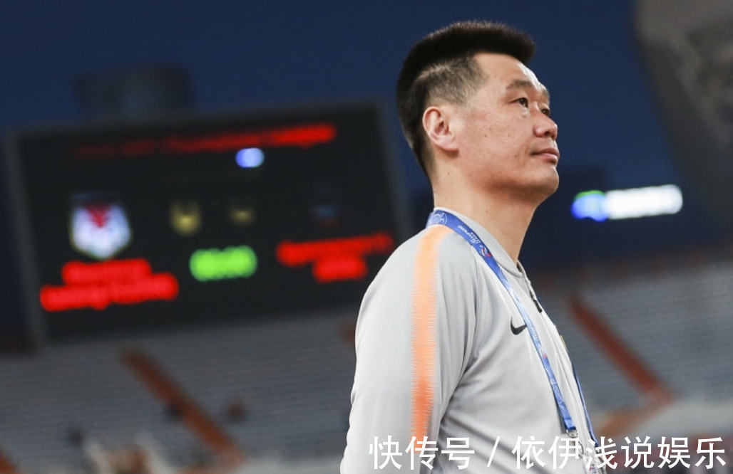李铁|新官上任!国足新主帅李霄鹏推出“四不准”,招招击中李铁要害