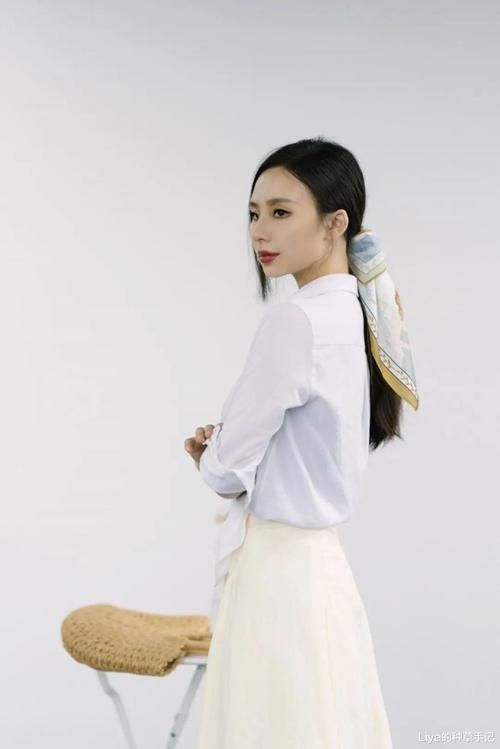 “王炸裙”好看又撩人，2021就买它！